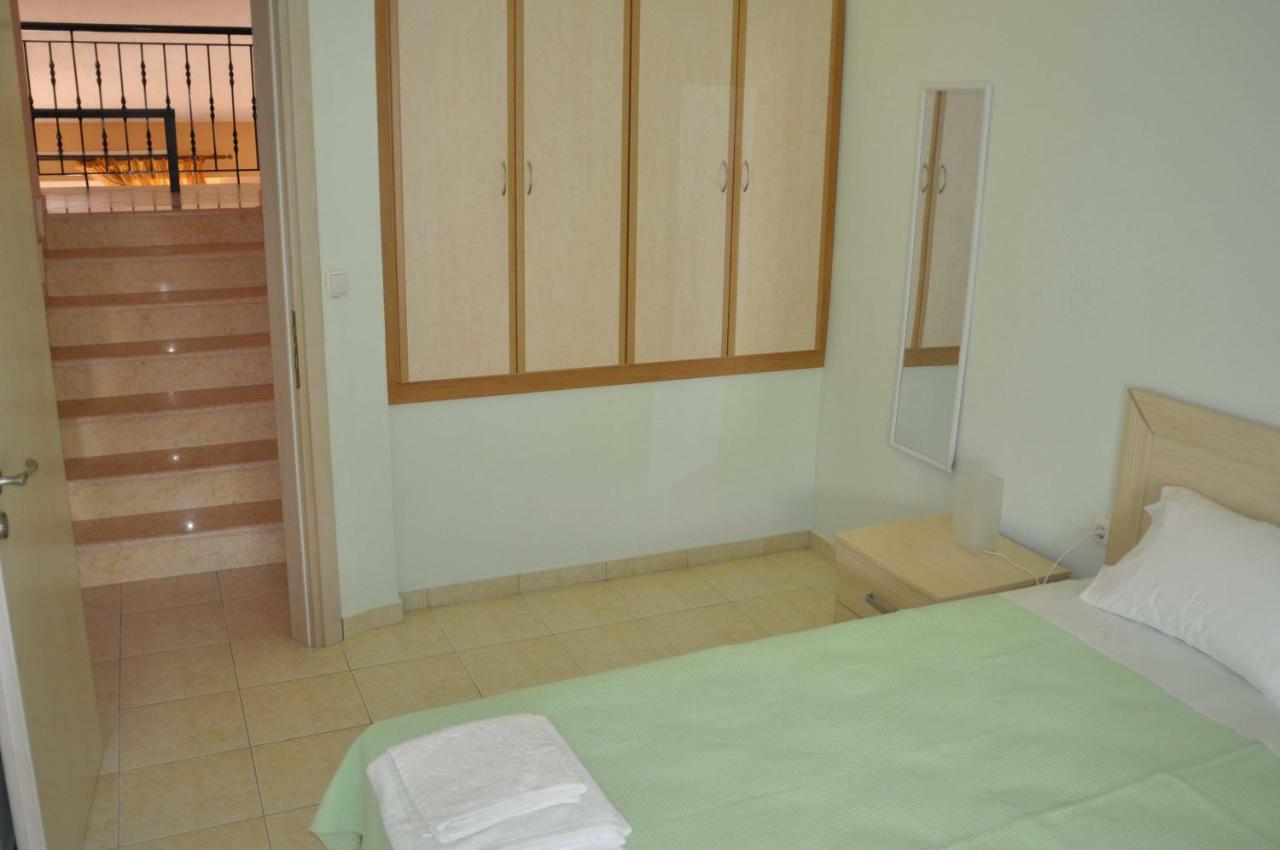 Feel Free Villa PalaiónTsiflíkion Екстериор снимка